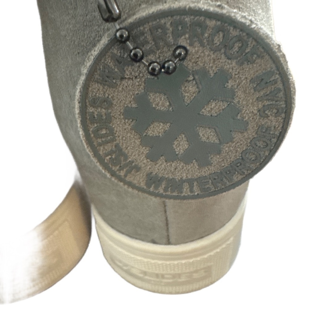 J/Slides waterproof & winter proof boots 
NWOT - Picture 3 of 5